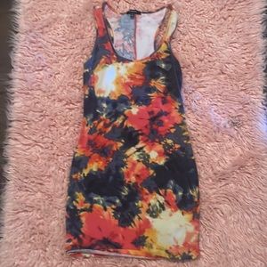 Cute dress for women size small I think it’s beady nice must have.!!